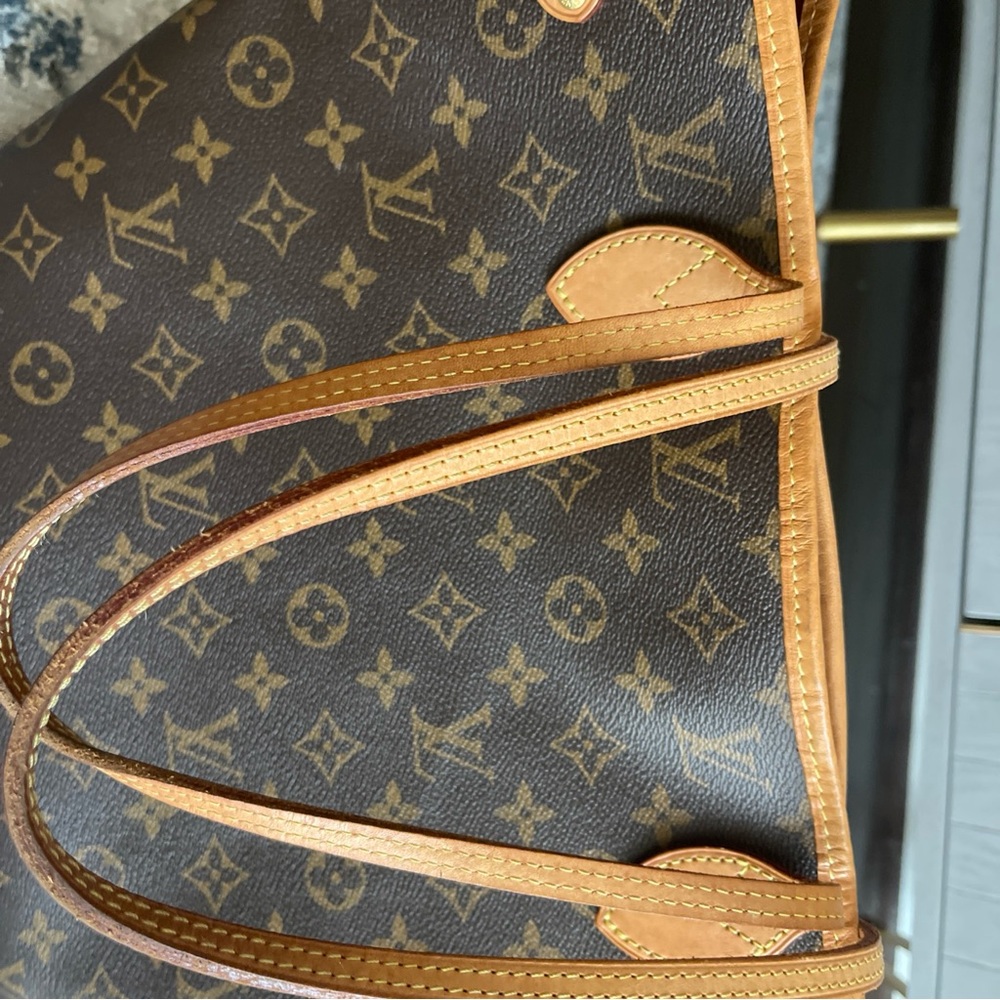 Authentic Louis Vuitton Neverfull